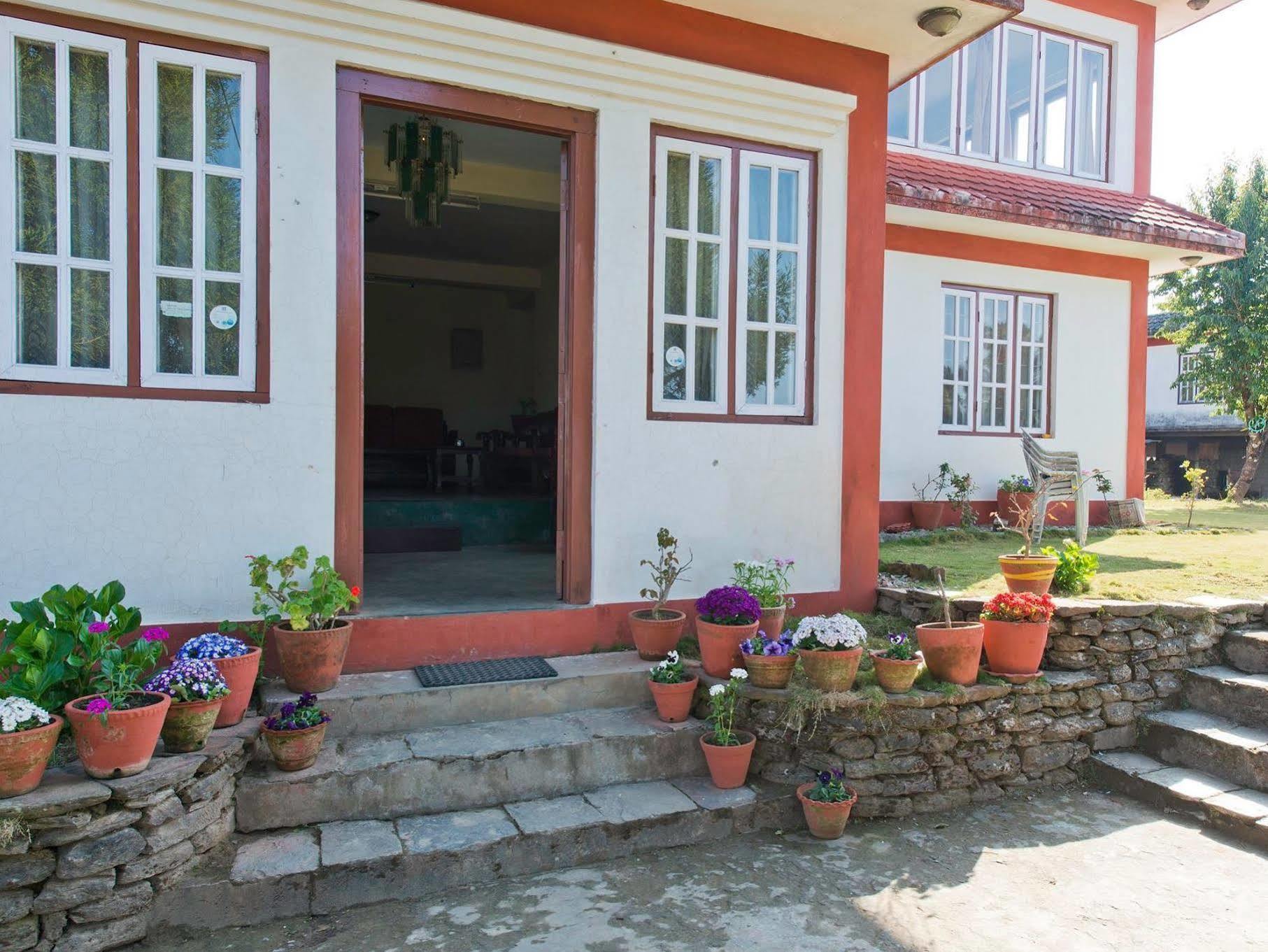 Sarangkot Sherpa Resort P Ltd Pokhara Extérieur photo